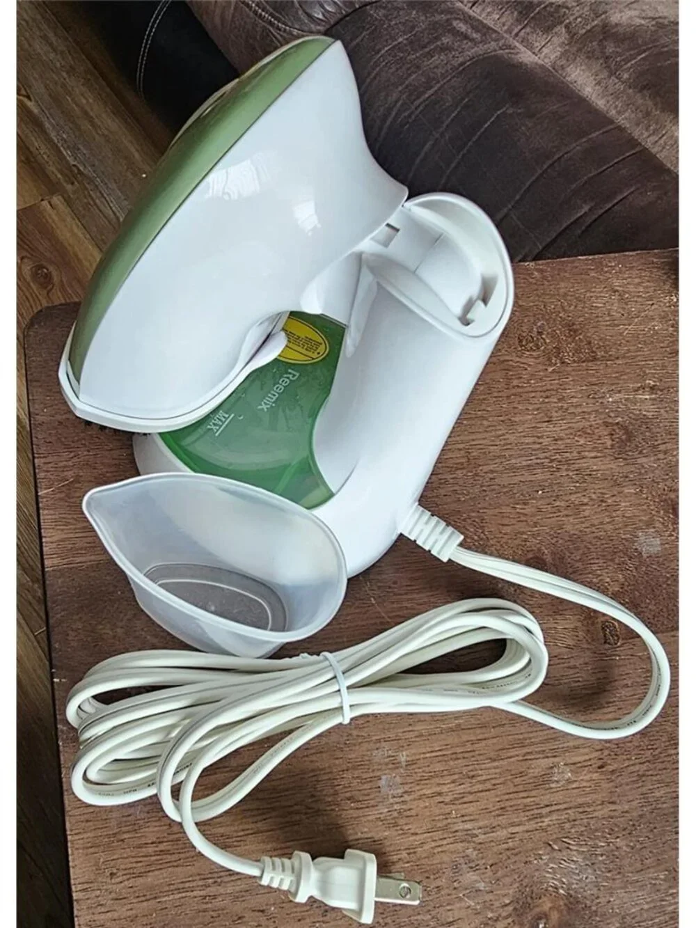 Steamer for Clothes, Folding Handheld Design Garment Steamer Wrinkles